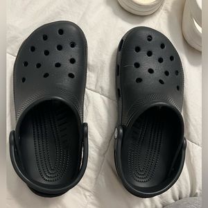 Black crocs